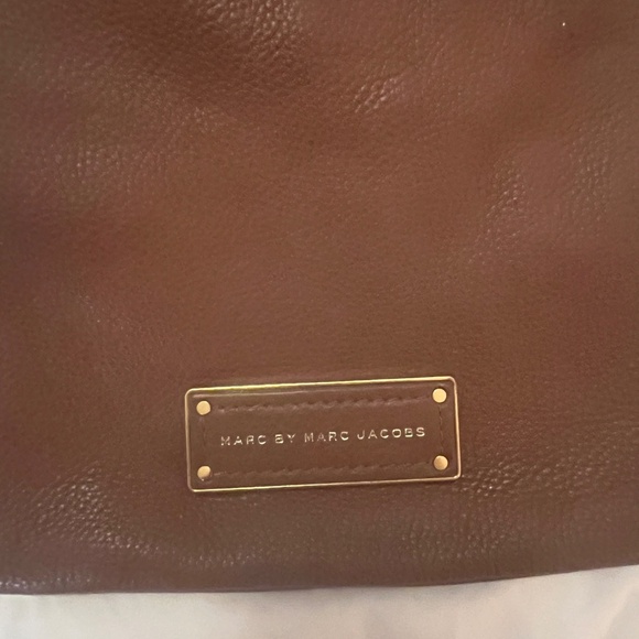 marc Jacobs leather crossbody - Picture 2 of 3